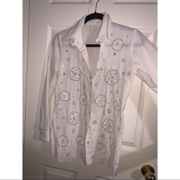 Custom-made embellished button-up dress shirt - Picture 3 of 8
